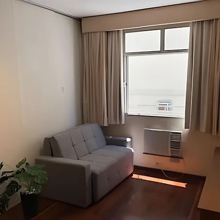 Apartamento silencioso para 6 pessoas, 2 quadras da praia, próximo a bares, restaurantes e metrô-2